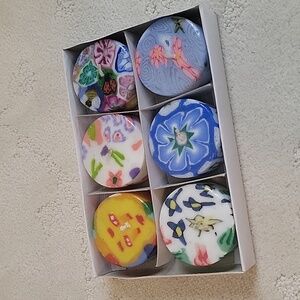 Floating tea light glow candle